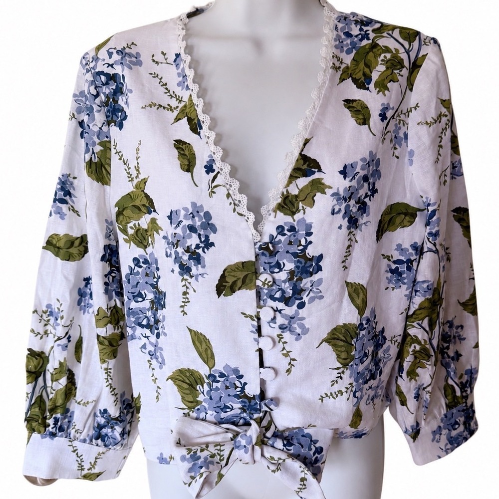 Laura Ashley Hydrangea‎ Print Floral Blouse Lace Trim Tie Front Top Blue White M